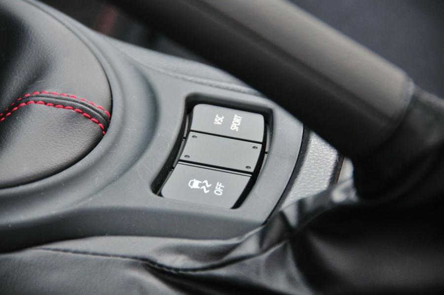  Scion FR-S 2013 года  (фото 45 из 192)
